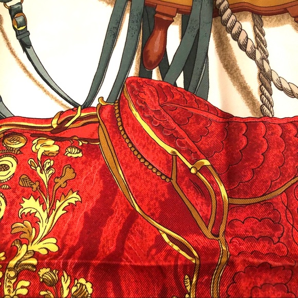 Authentic Vintage Hermes Silk Scarf - 90cm - Musee with Original Hermes Envelop - Picture 9 of 15